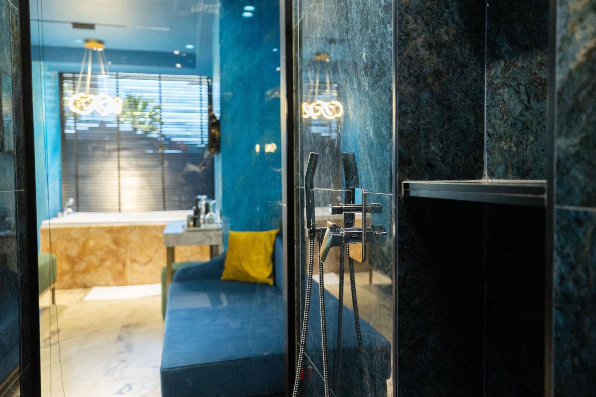 Mustafa Suites Vlore Bagian luar foto
