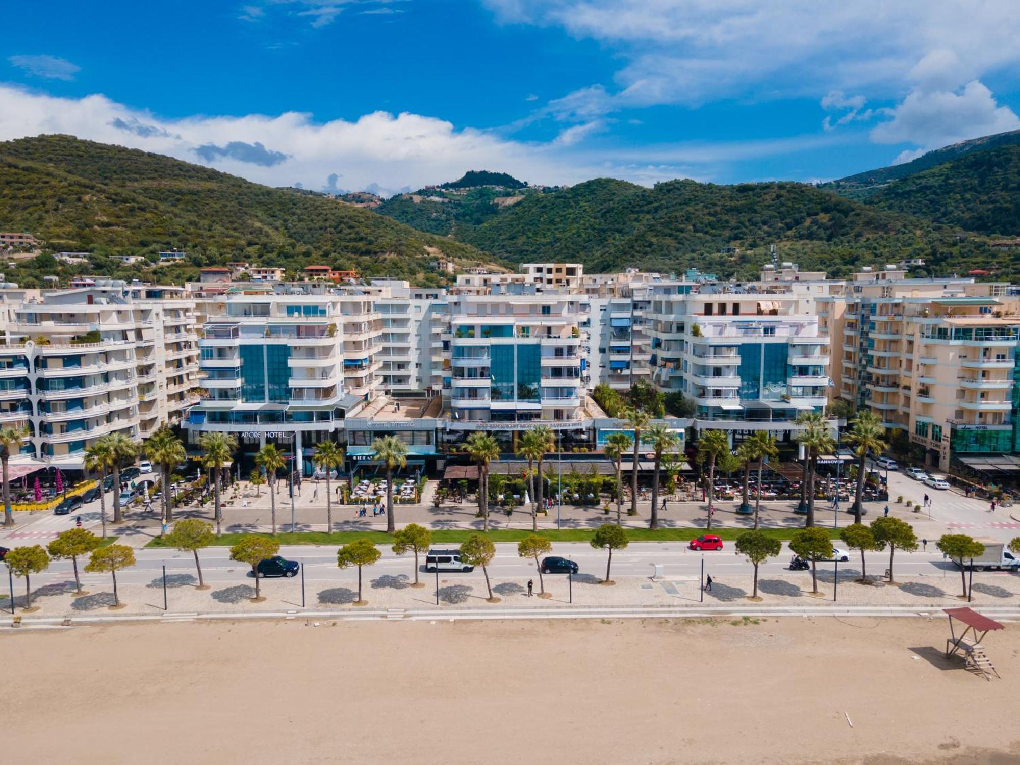 Mustafa Suites Vlore Bagian luar foto