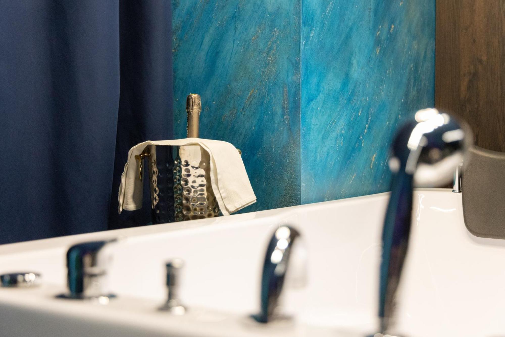 Mustafa Suites Vlore Bagian luar foto