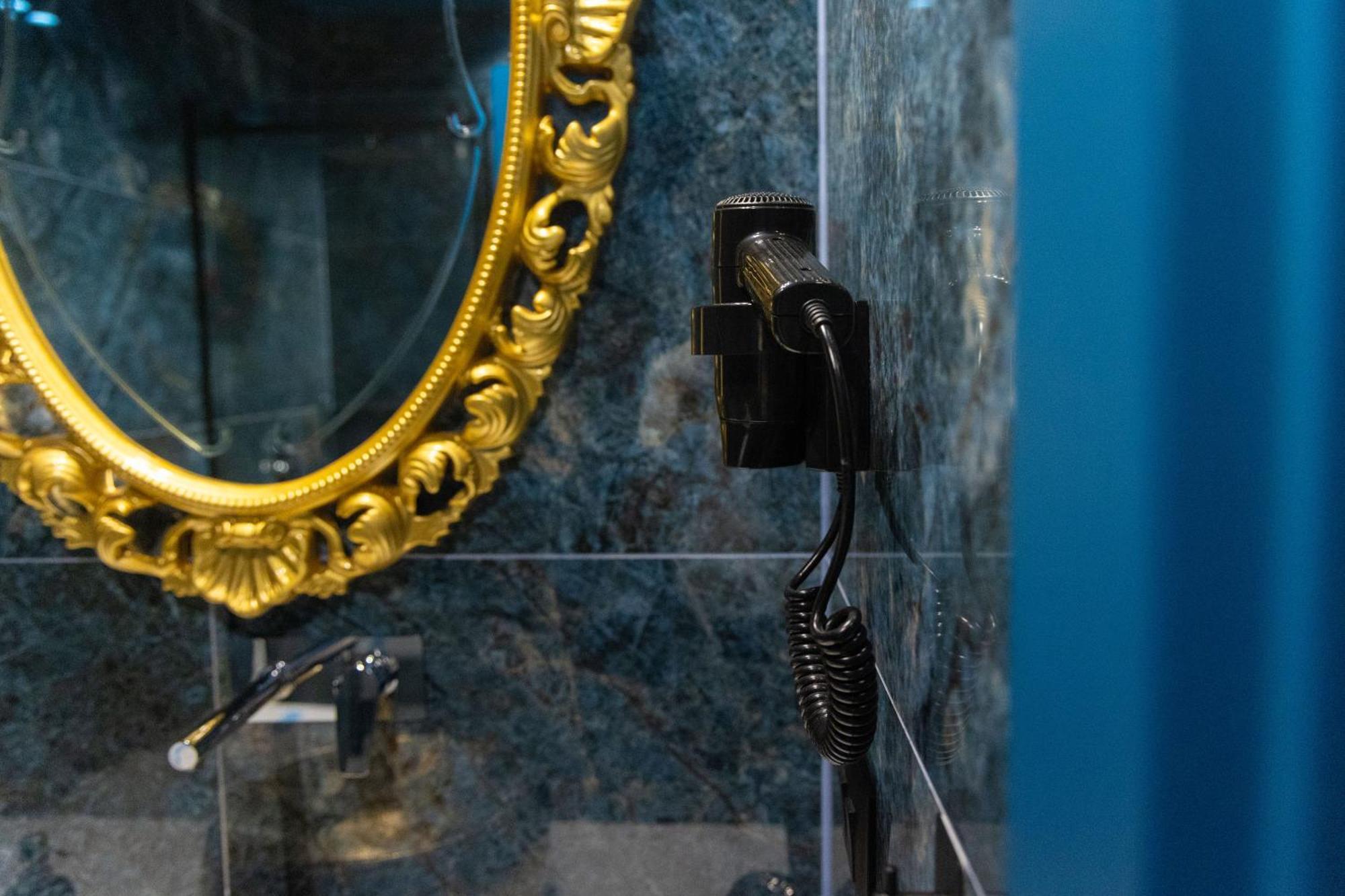 Mustafa Suites Vlore Bagian luar foto